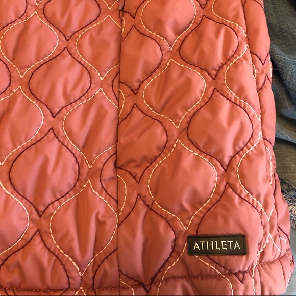 Athleta Quilted Jacket Fleeced-Lined w/Zip Pockets - Picture 10 of 13